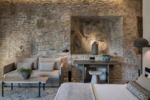 STONE Suite with Private Pool and Garden View