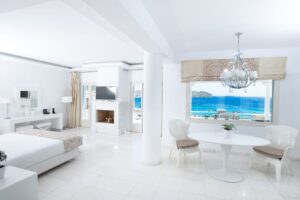 Grand Suite Sea View with Outdoor Jacuzzi