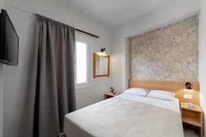One Bedroom Apartment Side Sea View